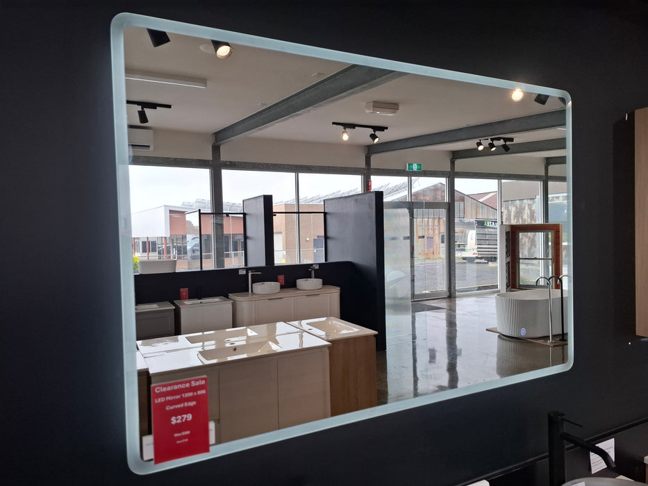LED Mirror, Curved Rim 1200 x 800 Ex Display.